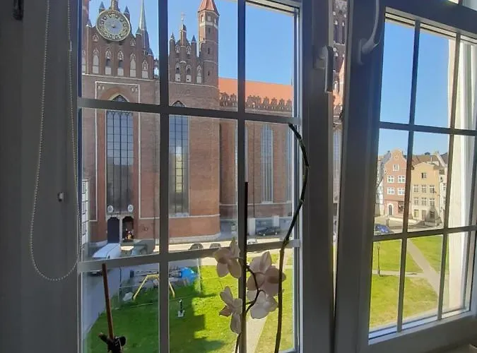 In Old Town - View Of Mariacki Church *